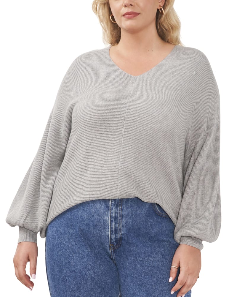 Front of a model wearing a size 0X Harlow Bubble Sleeve Sweater in SILVER HEATHER by 1.State. | dia_product_style_image_id:262410